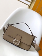 フェンディ スーパーコピー By The Way トレンド同型